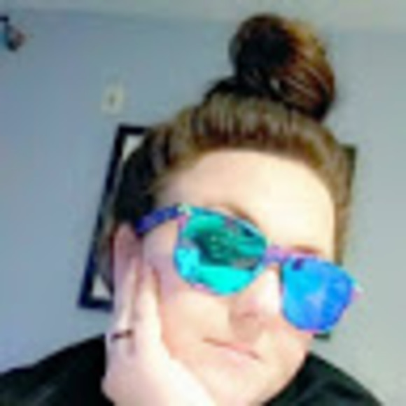 pietybecca496